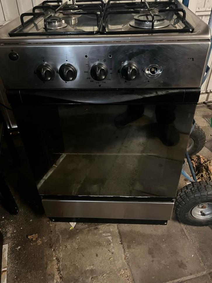 Gasfornuis 4 pits - etna, Witgoed en Apparatuur, Fornuizen, Gebruikt, Vrijstaand, Gas, 4 kookzones, 85 tot 90 cm, 45 tot 60 cm