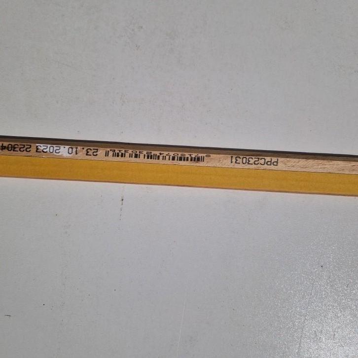 PPC-plakplinten verschillende kleuren. 80 stuk per kleur, Doe-het-zelf en Verbouw, Plinten en Afwerking, Nieuw, Plinten, Eiken