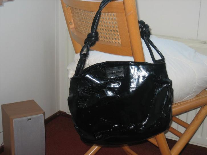 zwarte damestas laktas van Sequoia, Sieraden, Tassen en Uiterlijk, Tassen | Damestassen, Gebruikt, Handtas, Zwart, Ophalen of Verzenden