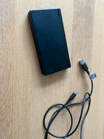 Nintendo DSi + flash cartridge beschikbaar voor biedingen