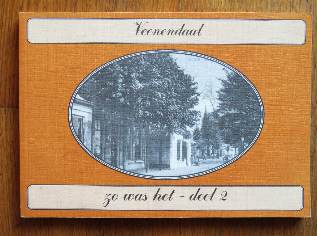 Veenendaal Zo was het deel 2 ( oude ansichten ), Ophalen of Verzenden, Zo goed als nieuw