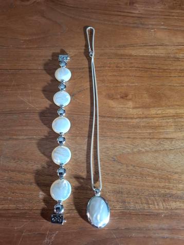 Zilveren ketting en Zilveren armband ingelegd met parelmoer. beschikbaar voor biedingen