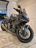 Suzuki GSX-8R 2024 Full Black code 80 NIET BEGRENSD, Motoren, Motoren | Overige merken, Quickshifter, 2 cilinders, Motorrijbewijs A