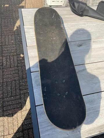 skateboord beschikbaar voor biedingen