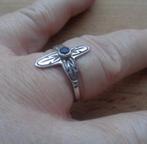 zilveren bloem ring met paarse steen [155], 18 tot 19, Dame, Zo goed als nieuw, Zilver