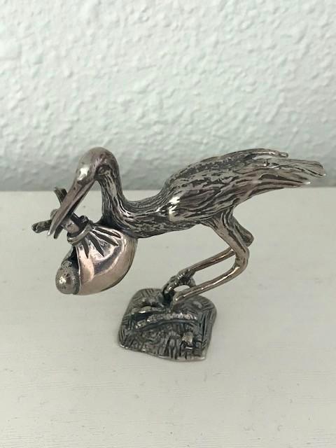 Zilveren 925 miniatuur ooievaar met baby., Antiek en Kunst, Antiek | Goud en Zilver, Zilver, Ophalen of Verzenden