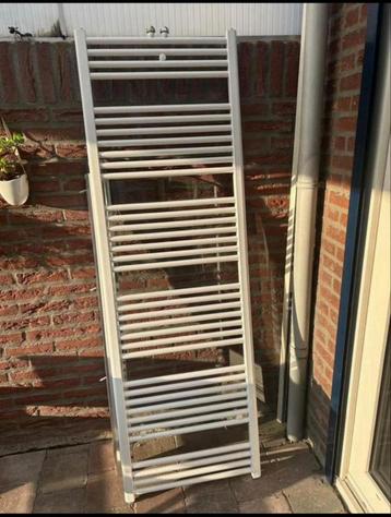 Handdoekradiator beschikbaar voor biedingen