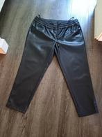 Mooie zwarte broek van imitatieleer, maat 54, Zwart, Ophalen of Verzenden, Zo goed als nieuw, BPC