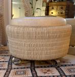 Grote Vintage poef kruk met bergruimte skai wit chroom poten, Kunststof, Rond, Minder dan 50 cm, Ophalen of Verzenden