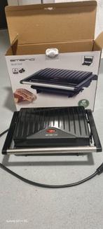 Contactgrill / Sandwichmaker - Perfect voor lekkere snacks!, Ophalen, Uitneembare platen, Gebruikt