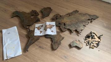 Wereldkaart World of Art  beschikbaar voor biedingen