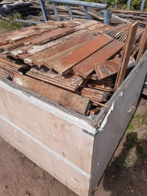 1m3 houten bak gevuld met hardhouten parketvloer ( ong.25 m2, Tuin en Terras, Haardhout, Blokken, Overige houtsoorten, Minder dan 3 m³