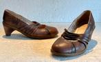Dr. Martens schoenen met (lage) hakken pumps ‘used look‘ 38, Kleding | Dames, Ophalen of Verzenden, Schoenen met lage hakken, Bruin
