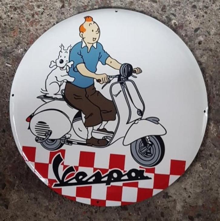 Kuifje met bobby Vespa emaillen reclame decoratie bord retro, Verzamelen, Merken en Reclamevoorwerpen, Zo goed als nieuw, Reclamebord