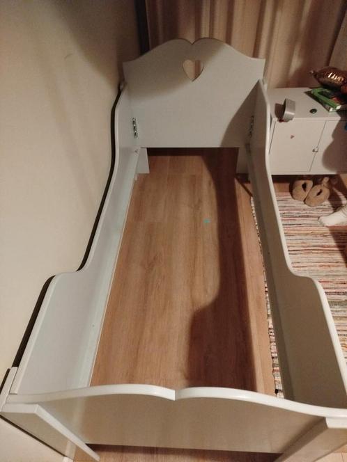 Prachtig bed 70x160  incl. lattenbodem en matras, Kinderen en Baby's, Kinderkamer | Bedden, Zo goed als nieuw, 140 tot 160 cm