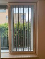 Veiligheidsraam met hor, Ophalen, Raamkozijn, Zo goed als nieuw, Metaal