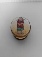 PILLENDOOSJE (Enamel Box)  "Vrouwtje/Meisje", Ophalen of Verzenden, Gebruikt