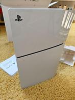 Playstation 5 - digital 1TB - 2 controllers - oplaadstation, Spelcomputers en Games, Spelcomputers | Sony PlayStation 5, Ophalen