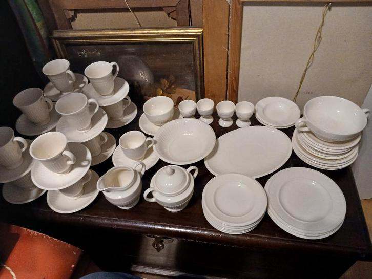 Wedgwood Edme servies, Huis en Inrichting, Keuken | Servies, Zo goed als nieuw, Overige typen, Wedgwood, Aardewerk, Ophalen of Verzenden