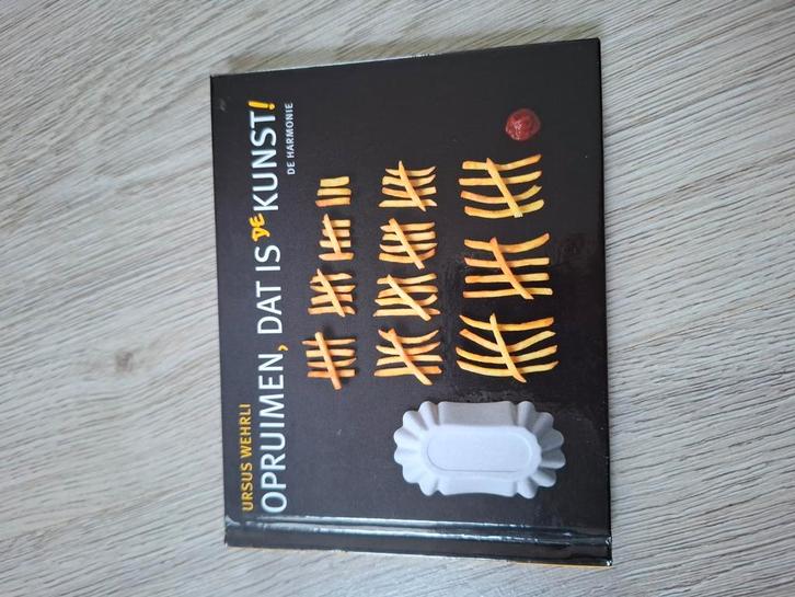 Ursus Wehrli - Opruimen dat is de kunst, Boeken, Overige Boeken, Zo goed als nieuw, Ophalen of Verzenden