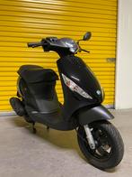 Piaggio zip, Fietsen en Brommers, Scooters | Piaggio, Ophalen, Maximaal 45 km/u, Zip, Zo goed als nieuw