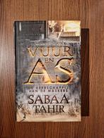 Sabaa Tahir - Vuur en As - De heerschappij van de maskers, Ophalen of Verzenden, Zo goed als nieuw, Sabaa Tahir