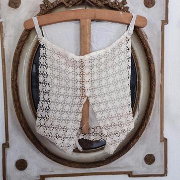 antiek corset hemdje beschikbaar voor biedingen