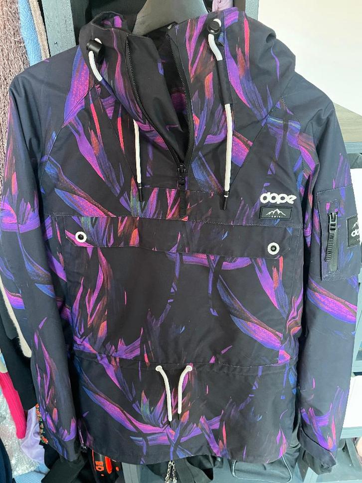 Dope snowboard jas dames maat S, Kleding | Dames, Wintersportkleding, Zo goed als nieuw, Jack, Maat 36 (S), Ophalen of Verzenden