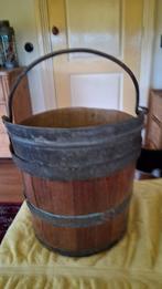 Antieke eikenhouten emmer met hengsel, Ophalen