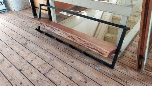Wandkapstok Edge Shelve (6 haken), Huis en Inrichting, Woonaccessoires | Kapstokken, Zo goed als nieuw, Wandkapstok, Minder dan 100 cm