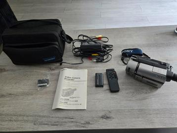 Sony handycam vision hi8  beschikbaar voor biedingen