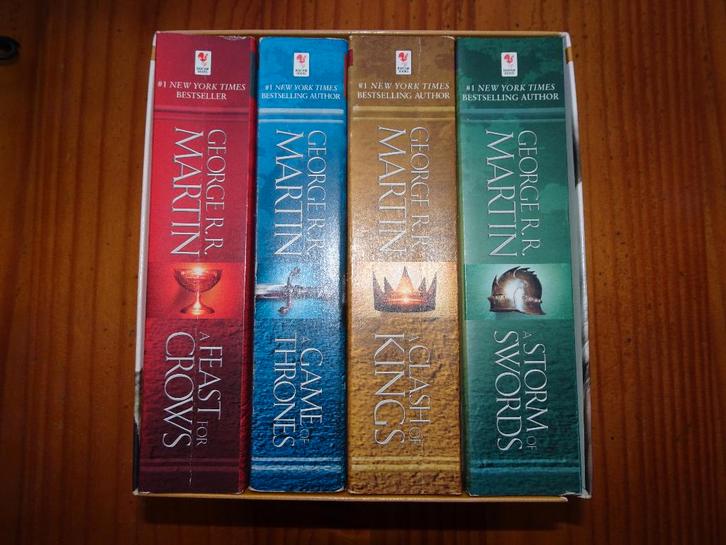 George R. R. Martin - A Song of Ice and Fire 1 t/m 4, Boeken, Fantasy, Zo goed als nieuw, Ophalen of Verzenden