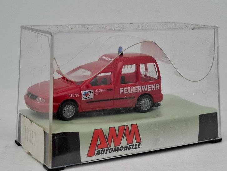 VW Caddy brandweer Ludwigshafen - AWM 1/87, Hobby en Vrije tijd, Modelauto's | 1:87, Zo goed als nieuw, Auto, AWM, Verzenden