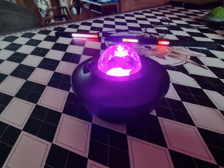 Galaxy LED Sfeerlamp RGB, Afstandsbediening, bluetooth, Muziek en Instrumenten, Licht en Laser, Discobol, Ophalen of Verzenden