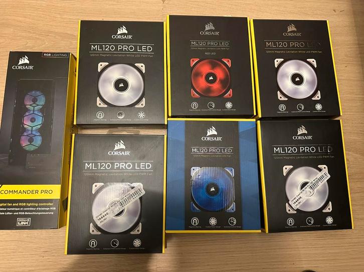 Corsair commander pro + corsair fans te koop, Computers en Software, Computerkoelers, Zo goed als nieuw, Luchtkoeling, Ophalen of Verzenden