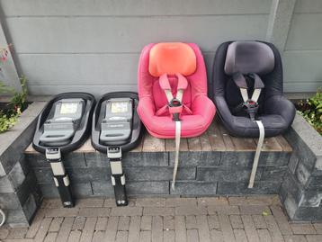 2x Maxi-Cosi family base + Pearl stoelen PERSET €20,- beschikbaar voor biedingen