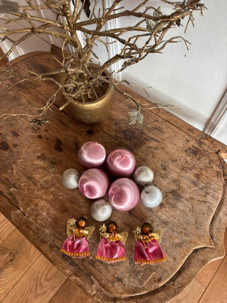 Vintage zijden kerstballen roze zilver,mooie vintage staat, Diversen, Kerst, Gebruikt, Ophalen of Verzenden