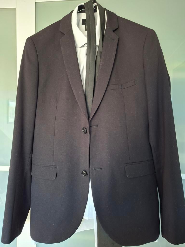 Heren kostuum maat S, Kleding | Heren, Kostuums en Colberts, Ophalen of Verzenden, Zo goed als nieuw