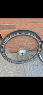 Voorwiel met electrische motor 9 pins, Fietsen en Brommers, Fietsonderdelen, Ophalen of Verzenden, Gebruikt, Algemeen, Wiel