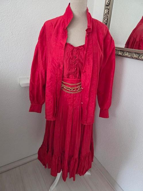Rok, top, blouse, ceintuur 100% zijde, Kleding | Dames, Gelegenheidskleding, Zo goed als nieuw, Overige typen, Maat 38/40 (M)