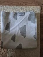 Ledikant deken / Deken wolken merk Meyco, Jongetje of Meisje, Wit, Ophalen of Verzenden, Deken of Dekbed