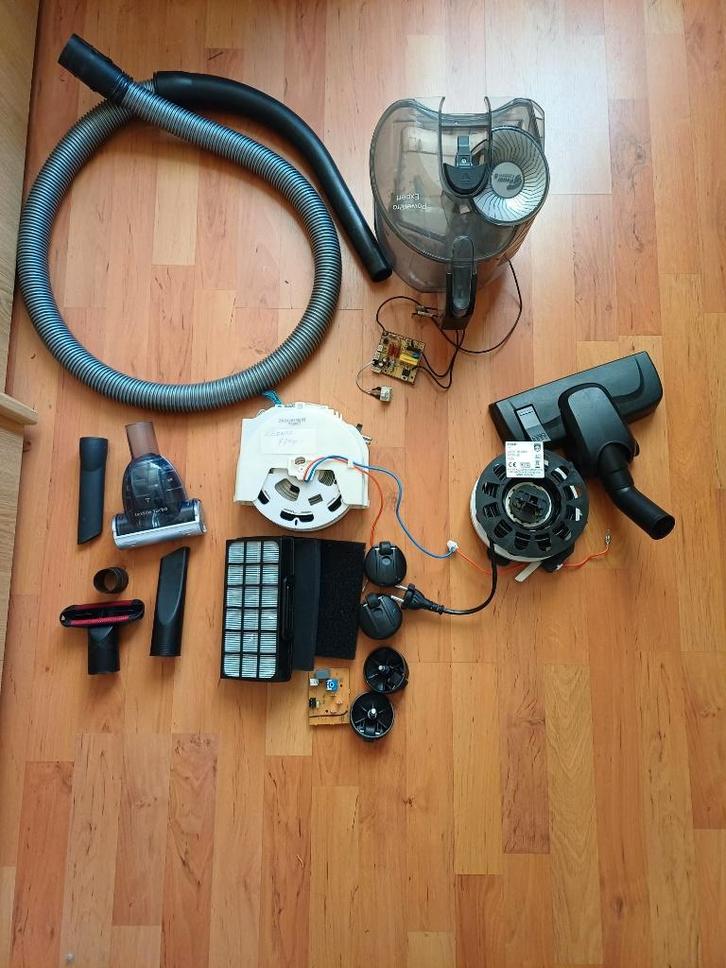 Verschillende stofzuiger onderdelen, Witgoed en Apparatuur, Stofzuigers, Zo goed als nieuw, Stofzuiger, Ophalen of Verzenden