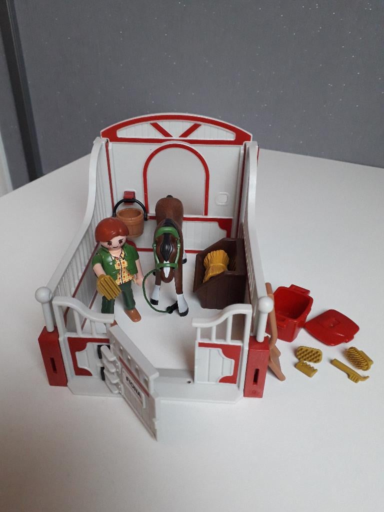 playmobil paardenbox 5108 (shire met paardenbox) paardenstal, Kinderen en Baby's, Speelgoed | Playmobil, Ophalen of Verzenden