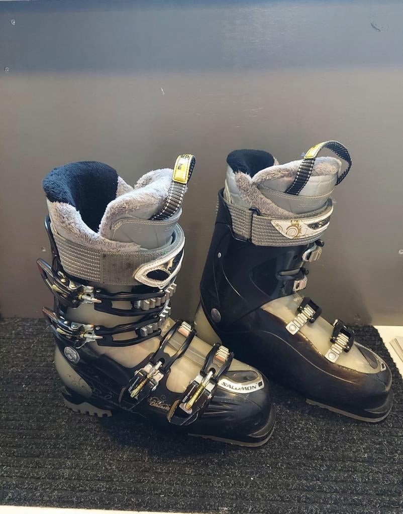 Salomon skischoenen (maat 39/40), Sport en Fitness, Skiën en Langlaufen, Ophalen