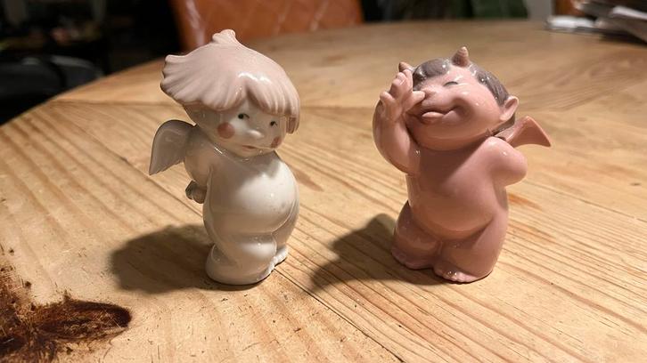 2 zeldzame porseleinen Cheeky Cherubs beeldjes Nao / Lladro:, Antiek en Kunst, Antiek | Keramiek en Aardewerk, Ophalen of Verzenden