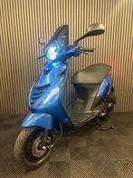 PIAGGIO ZIP 4T 3V BROM 2023 FULL OPTION GALAXY BLUE, Fietsen en Brommers, Scooters | Piaggio, Maximaal 45 km/u, Zip, Ophalen of Verzenden