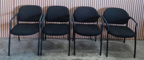 28 x Ahrend 320 zwarte vergaderstoelen kantoor stoelen, Huis en Inrichting, Stoelen, Zo goed als nieuw, Vijf, Zes of meer stoelen