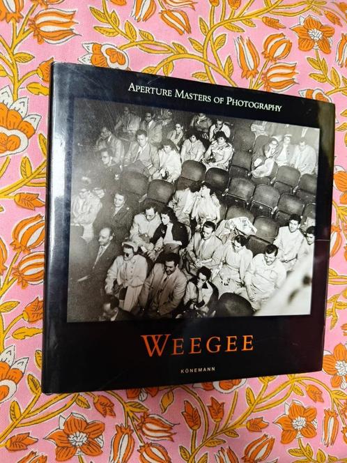 In nette staat: Weegee, uitgeverij Konemann, Boeken, Kunst en Cultuur | Fotografie en Design, Gelezen, Fotografen, Ophalen of Verzenden