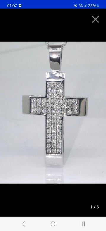Kruis hanger met diamanten 0.50ct beschikbaar voor biedingen