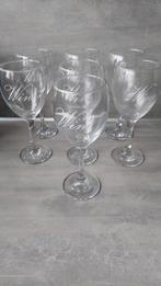 7x wijnglas Wine - 20 cm hoog - Nieuwstaat, Glas of Glazen, Ophalen of Verzenden, Overige stijlen, Glas
